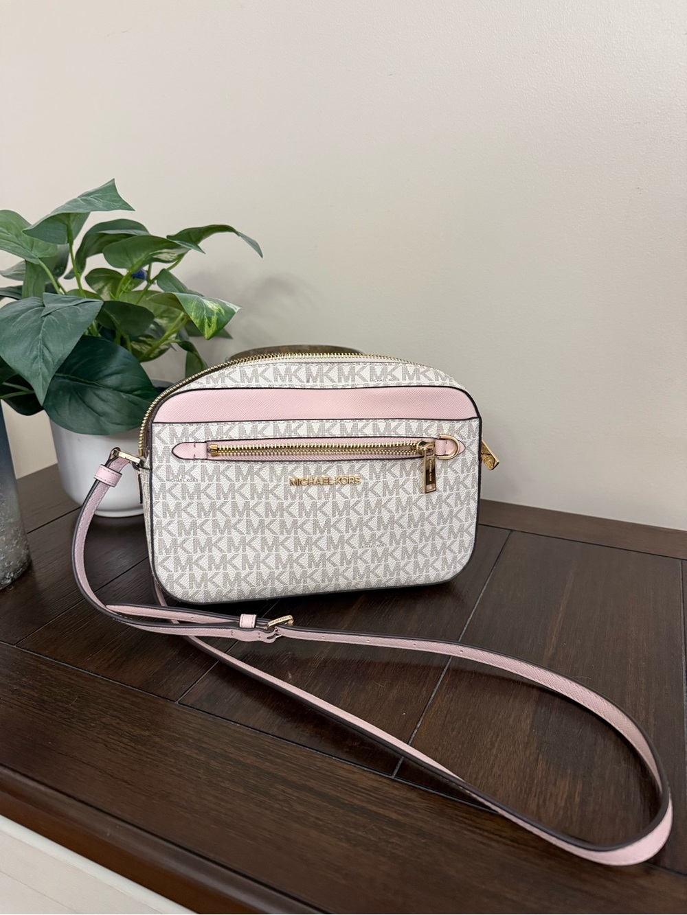 Michael Kors Pink and Beige Signature Jet Set Crossbody